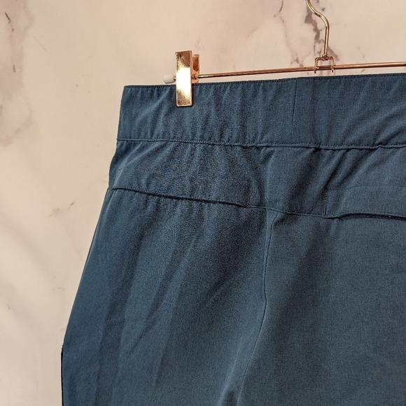 LL Bean Pants Womens Small R Cargo Blue Tropicwear Stretch Ripstop Pull On Storm - Picture 7 of 13